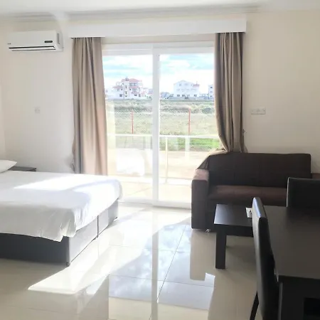 Studio Apartments At Royal Sun Residence Lägenhet