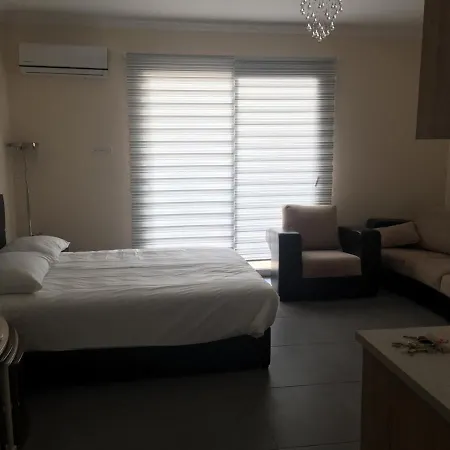 Lägenhet Studio Apartments At Royal Sun Residence *